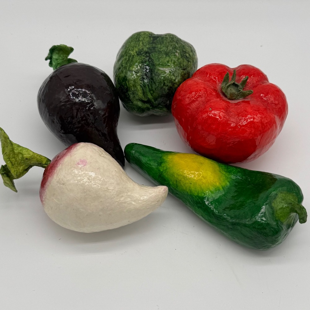Vtg Mexican Paper Mache Vegetables Lot 5pc Lacquered Tomato Eggplant Folk Art